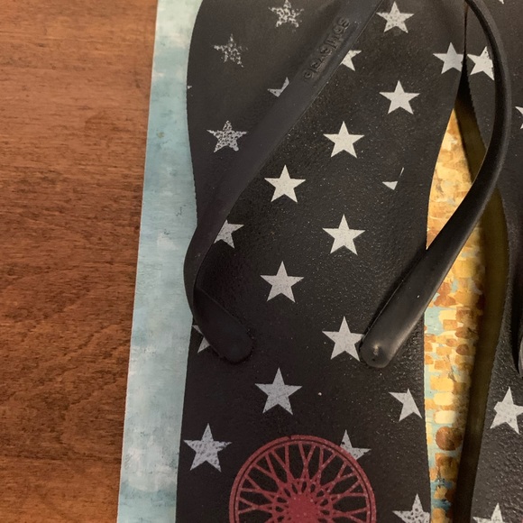 SoulCycle Flip Flops - Picture 7 of 8